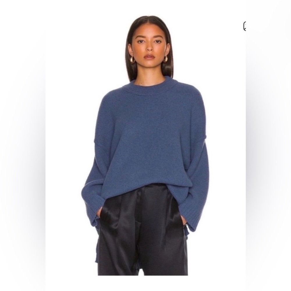 Free People Oversized Knit Sweater Dress in Indigo Blue size Large - Picture 3 of 8